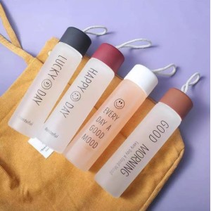 Bình thủy tinh đựng nước mờ mờ Hello, Goodmorning, Lucky M32