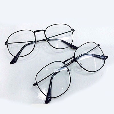 Mắt kính Nobita