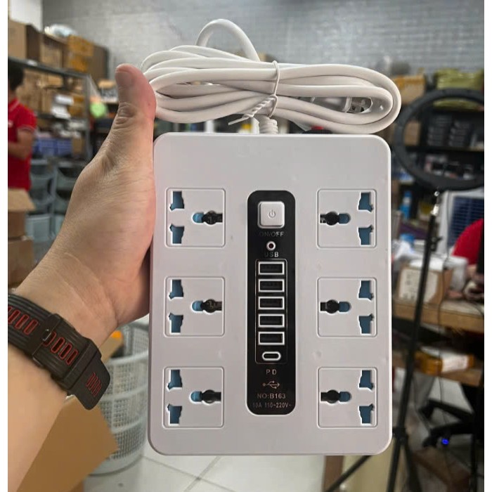 Ổ điện 5 cổng usb , 1 cổng typec , 6 ổ cắm dây 2m5 B163 - Mẫu Xịn